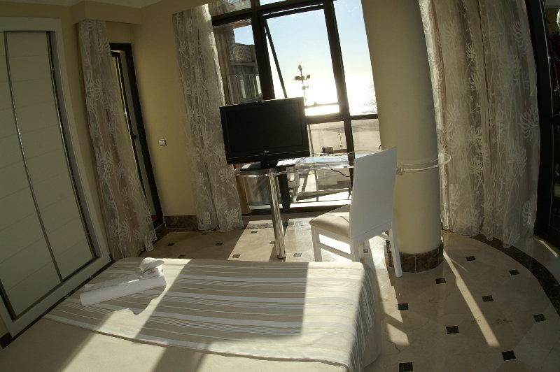 Hotel Plaza 4*