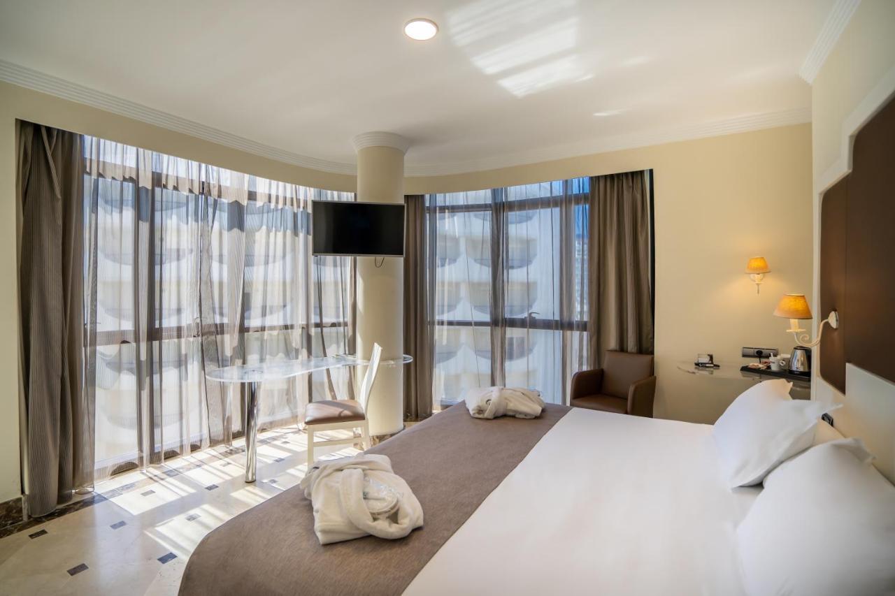 Hotel Plaza 4*