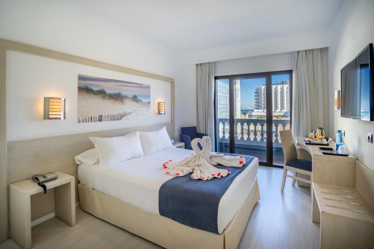 Plaza Hotel 4*