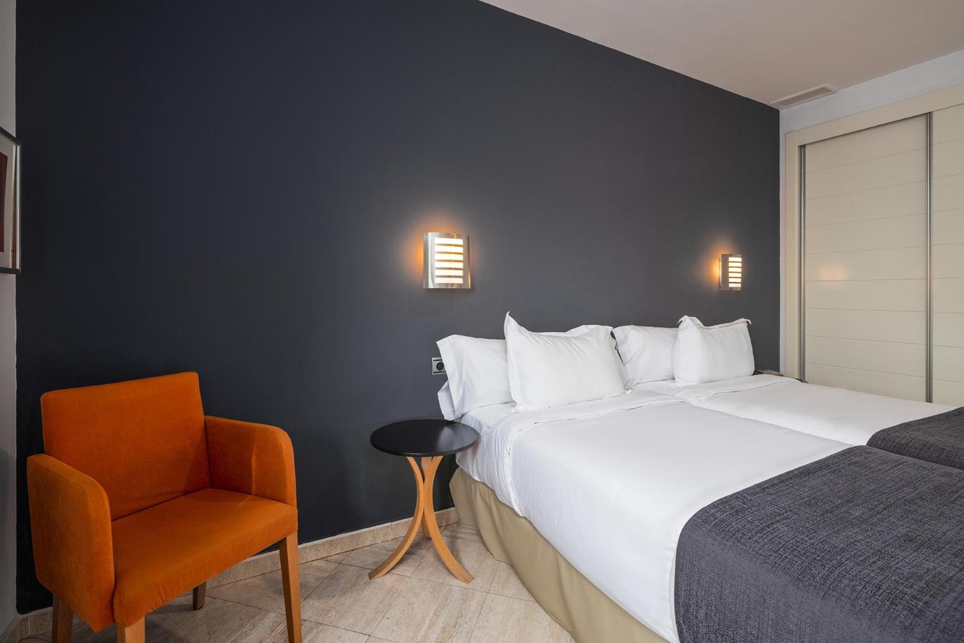 Hotel Plaza (adults Only)