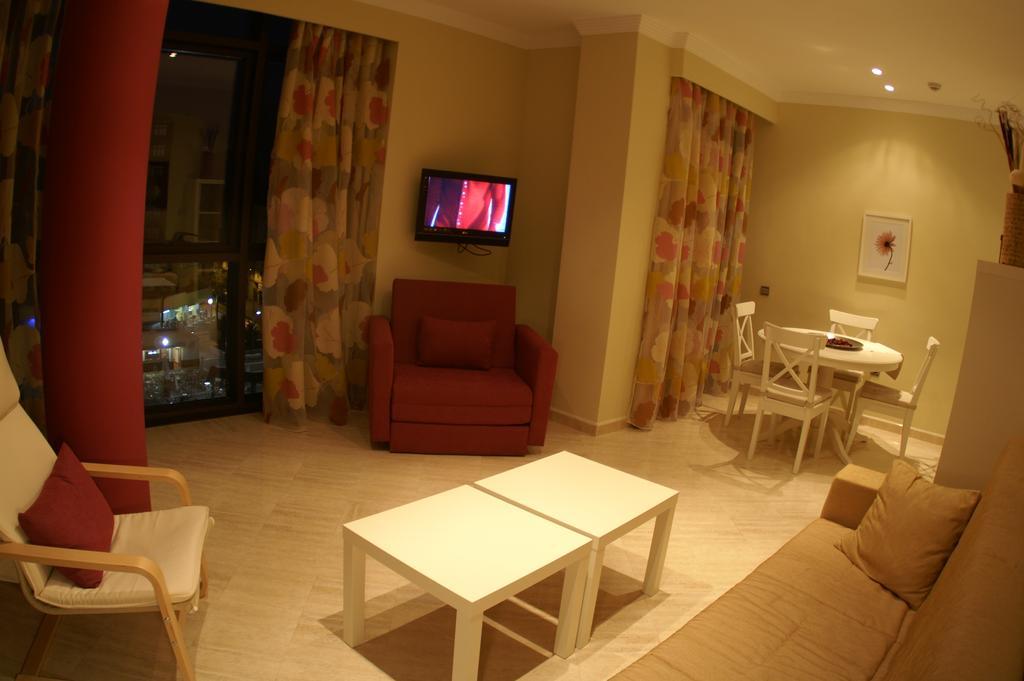 Plaza Hotel 4*