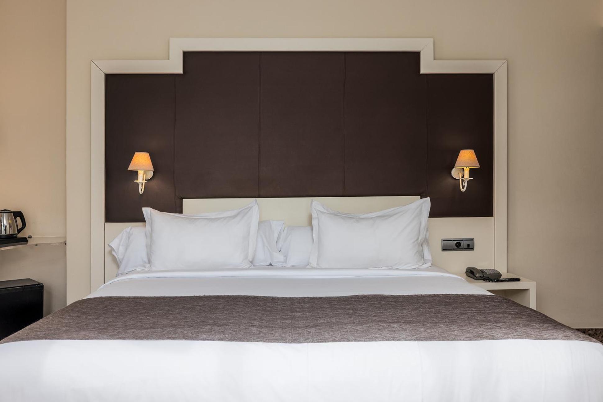 Plaza (adults Only) Hotel
